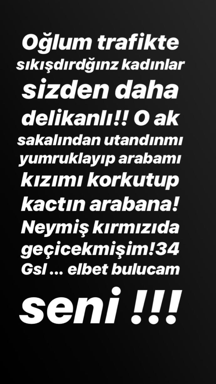 Bodrum Turgutreis'te Demet Akalın'ın Arabası Yumruklandı