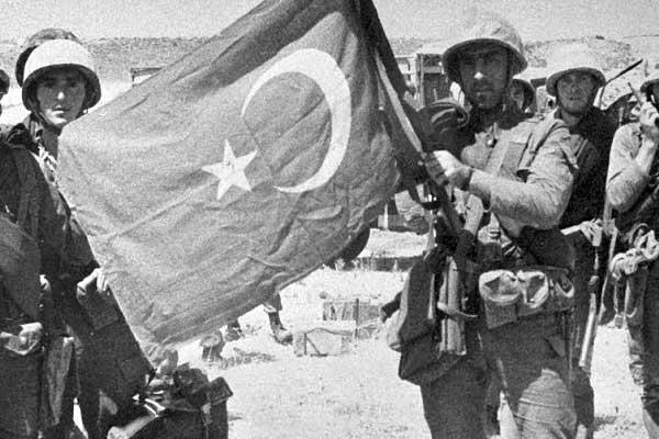Ayşe Tatile Çıksın! Kıbrıs Barış Harekatının 45. Yılını, Şanlı Türk Ordumuzla Kutluyoruz!