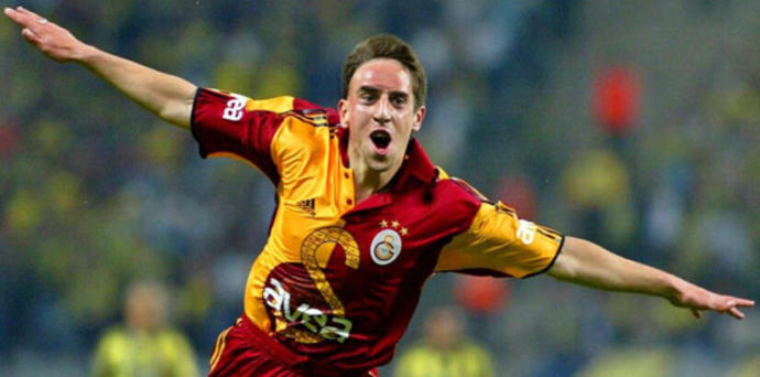 Üç Büyüklerde Forma Giymiş En Kariyerli Futbolcular