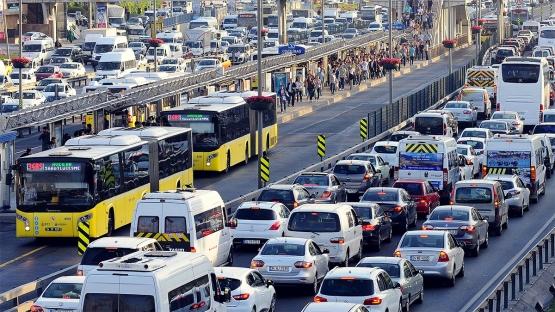 Bitmek Tükenmek Bilmeyen İstanbul Trafiği