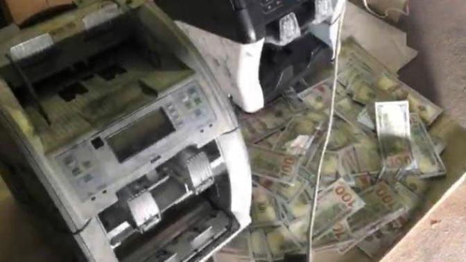 Esenyurt'ta Rekor Miktarda Sahte Dolar Ele Geçirildi!