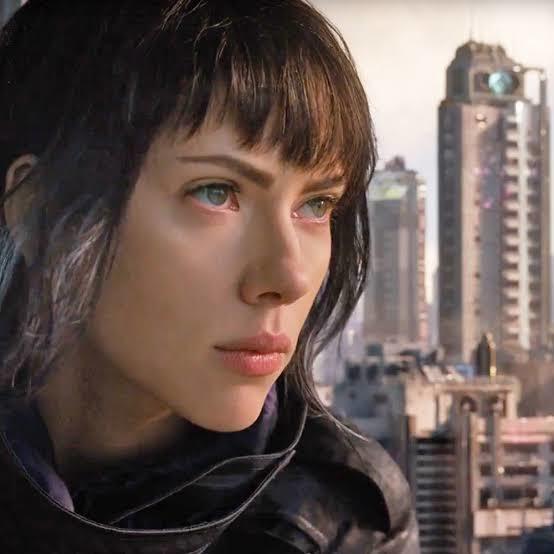 Kola Ve Cipsler Hazır Mı? Konusu Gelecekte Geçen En İyi Filmler