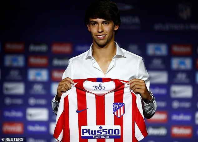 Futbol Tarihinin Astronomik Bedellerle Transfer Olan Futbolcuları!