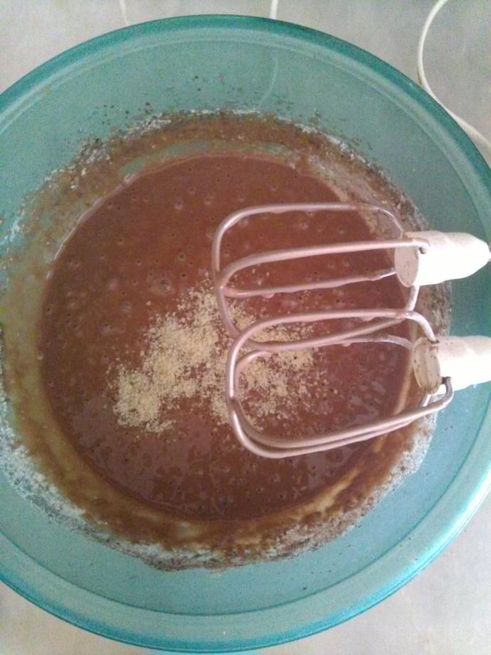 İçi Fındık Dolu Yumuşacık Kakaolu Kek Tarifi! KizlarSoruyor