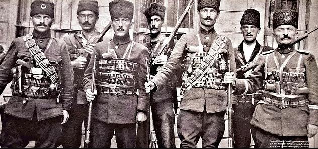 Türk Devletinde Dahiliye Nazırlığından İngiltere Başbakanlığına Uzanan İlginç Bir Hikaye: Boris Johnson!