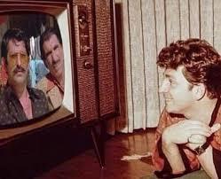 Görmek İstemediğiniz Reklam Panoları, TV Programları ya da Haberleri Yok Etmenin Yolu: IRL Glasses!