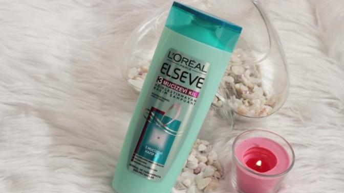 Savulun, Yağlı Saçlarla Savaşmaya Geliyor! Loreal Paris 3 Mucizevi Kil Etkili Ağırlaştırmayan Bakım Şampuanı