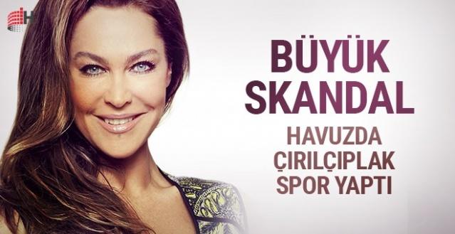 Hayret! Hülya Avşar tüm Türkiye^'de namusluluğuyla bilinen bir kadındır oysa ki... :)