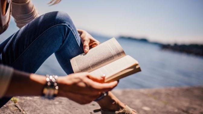 Kaliteli Zaman Geçirmenin En Güzel Yollarından Biri, Kitap Okumak! Her Türden En Beğenilen Kitap Setleri Burada!