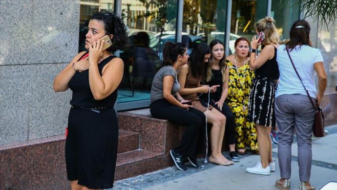 İzmir'de 4,8 Büyüklüğünde Deprem Meydana Geldi!