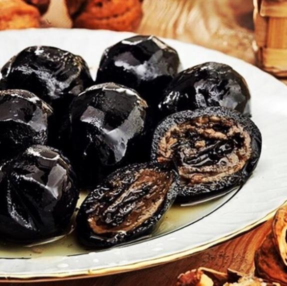 Vegan ceviz tatlısı
