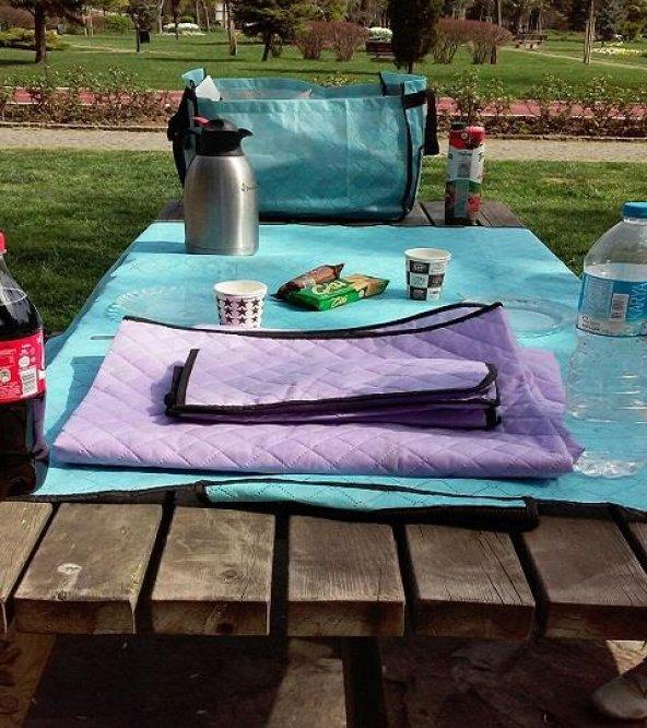 Çantalı Piknik Örtüsü