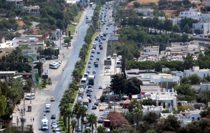Bodrum'da Oluşan Uzun Araç Kuyrukları