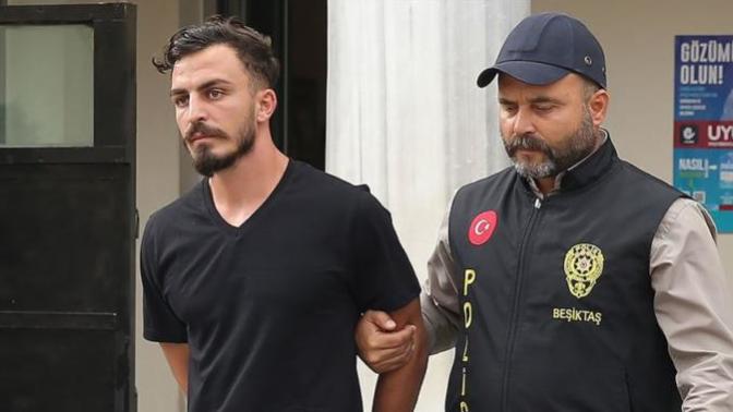 Liverpool-Chelsea Maçında Sahaya Atlayan YouTuber'ın İfadesi: Planlı Değildi