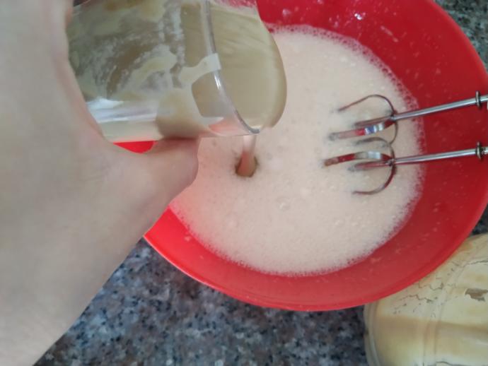 Çayın Yanına Yakışacak Bir Lezzet: Tahinli Susamlı Kek