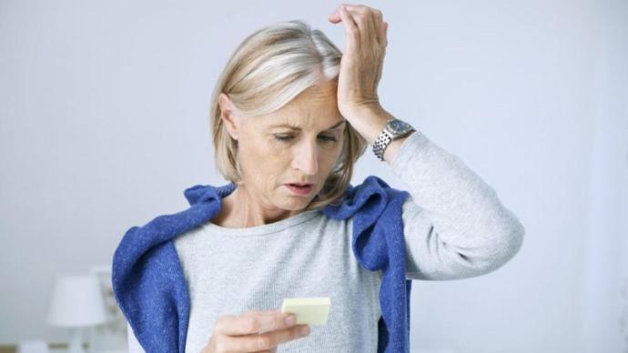 Kötü ağız ve diş sağlığı Alzheimer'e neden oluyor.