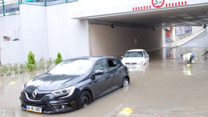 İstanbul'da Sağanak Etkisini Gösteriyor!