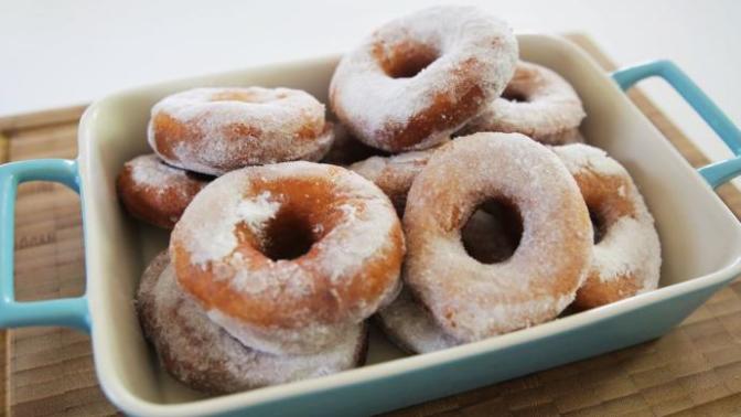 Lezzeti Olay, Tarifi Kolay: Evde Donut Nasıl Yapılır?