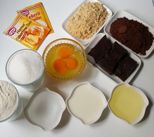 Browni Tadında Kekiyle Enfes Tatlı: Kahveli Pasta Nasıl Yapılır?