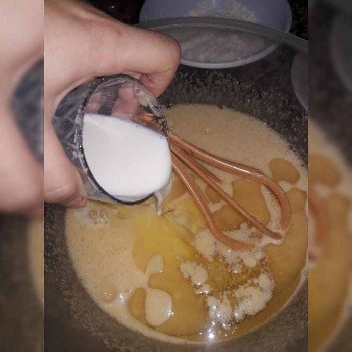 Kolay, Lezzetli ve Yumuşacık Bir Kek: İki Renkli Mozaik Kek Yapımı!