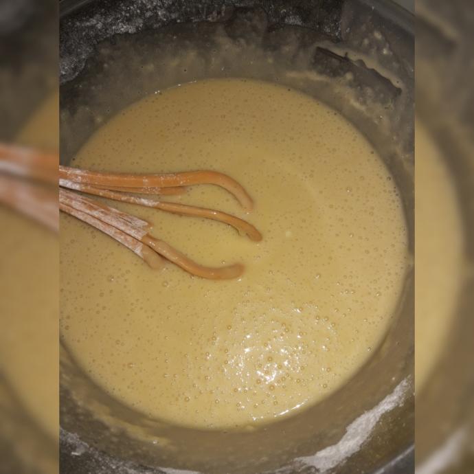 Kolay, Lezzetli ve Yumuşacık Bir Kek: İki Renkli Mozaik Kek Yapımı!