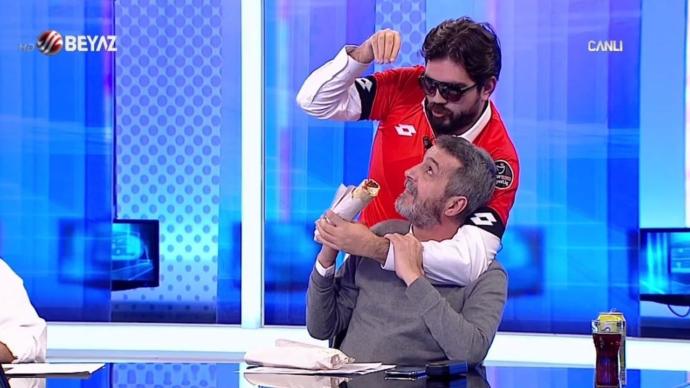 KizlarSoruyor'da Bir İlk: 'Bir Bence, İki Fenomen' Çalışmamız ve Türkiye'nin En Ses Getiren 10 Futbol Yorumcusu