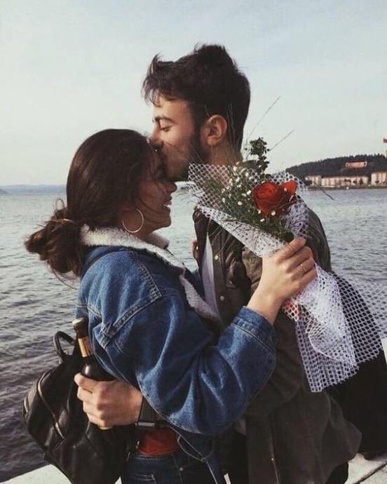 Aşkını İtiraf Edemeyenlere ve Etmek İsteyenlere 5 Etkili Yol!