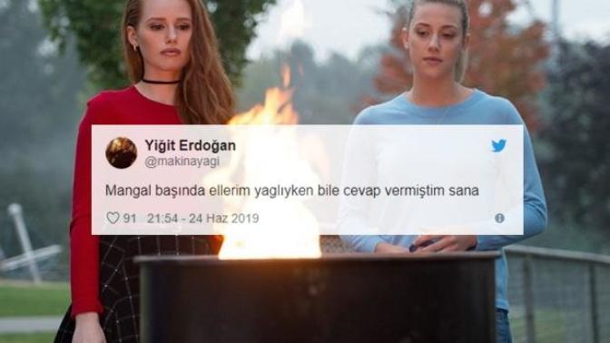 Zor Şartlarda da Olsalar Sevgililerine Cevap Vermeyi İhmal Etmeyen Koca Yürekli Twitter Kullanıcıları!