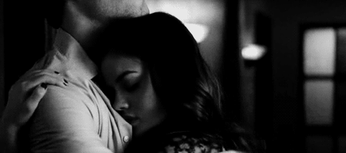 Sence Aşk mı Yoksa Bağımlılık mı?