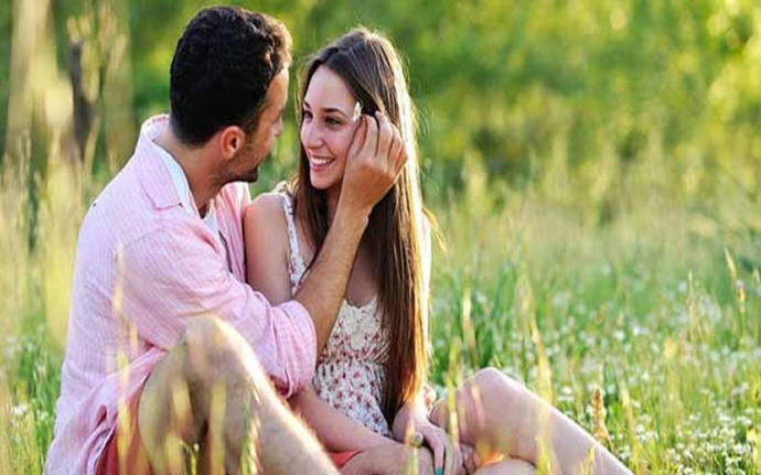 “Bir erkeğin bir kadına verebileceği en güzel cevap, sana değer” cümlesidir.