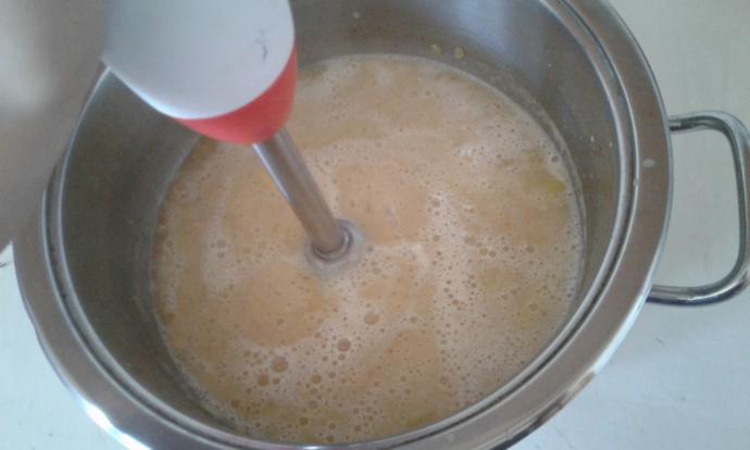 Mevsim Değişikliğinden Hasta Olanlara: Mercimek Çorbası Tarifim🍲