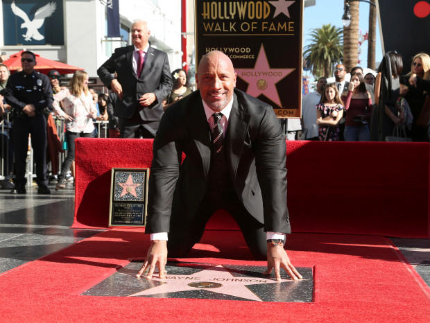 Dünyanın En Çok Kazanan Aktörü Olan Dwayne Johnson Parasını Nasıl Harcıyor?