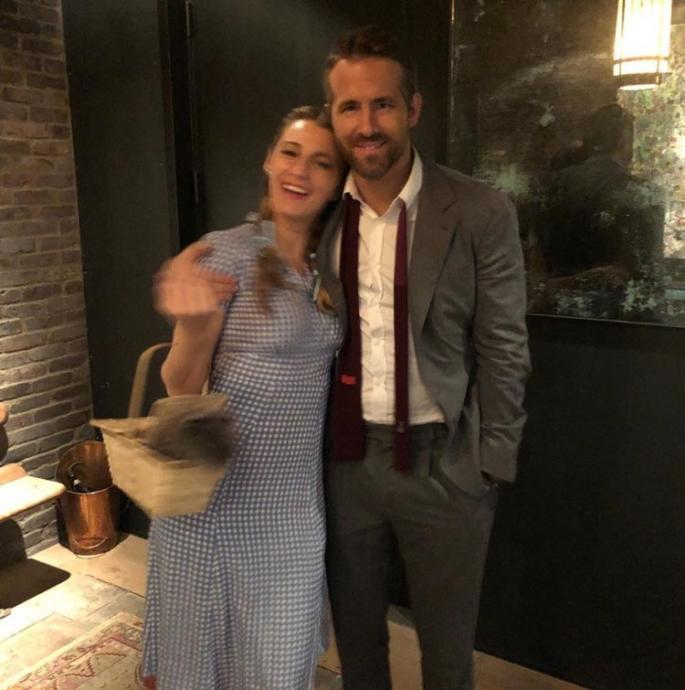 Hollywood'un En Troll Çifti: Ryan Reynolds Eşinin Doğum Gününü de Trolleyerek Kutladı!