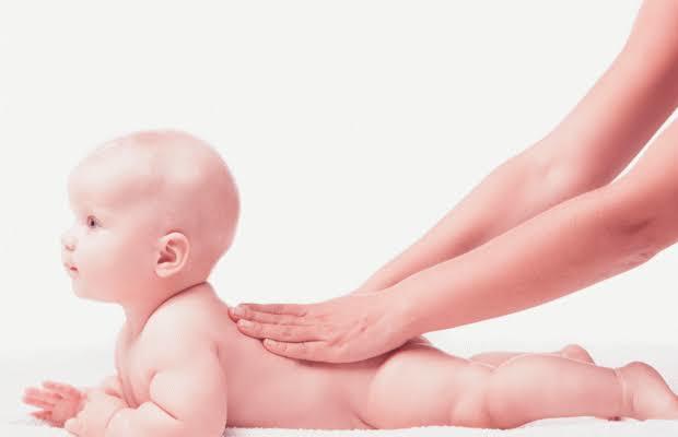 Bebeklerde 'W' Yani Kelebek Oturuşu Zararlı mı?