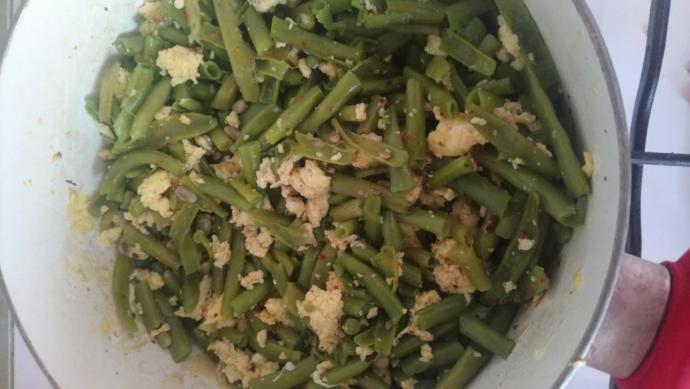 Yaz Aylarında Yapılabilecek Hem Pratik Hem de Lezzetli Fasulye Kavurması