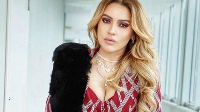 Hadise: Size Söz Hakkını Veren Kim? Benim Hayatım ve Benim Vücudum Değil mi? (Tüm Kadınlara)
