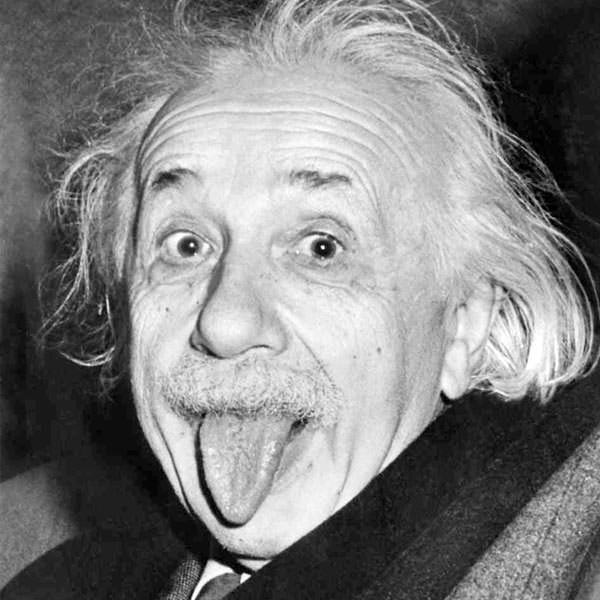 Renksiz kareyi renklendiren Einstein