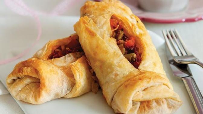 Lezzetiyle Mest Eden Tarif: Sodalı Karnıyarık Böreği!