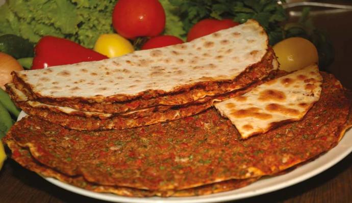 Bodrum'da 72 Liraya Satılan Lahmacuna Müdahale Geldi