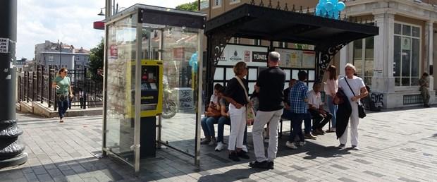 Beyoğlu'nda Tinerci Dehşeti: 1 Ölü 1 Yaralı