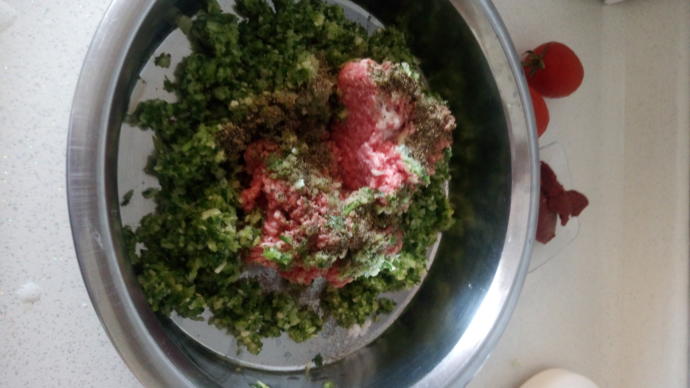 Hatay Mutfağının Efsane Yemeği: Sini Kebabı (Tepsi Kebabı)