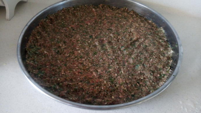 Hatay Mutfağının Efsane Yemeği: Sini Kebabı (Tepsi Kebabı)