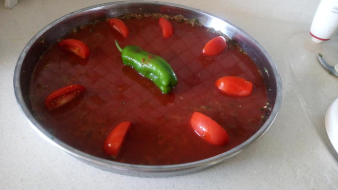 Hatay Mutfağının Efsane Yemeği: Sini Kebabı (Tepsi Kebabı)