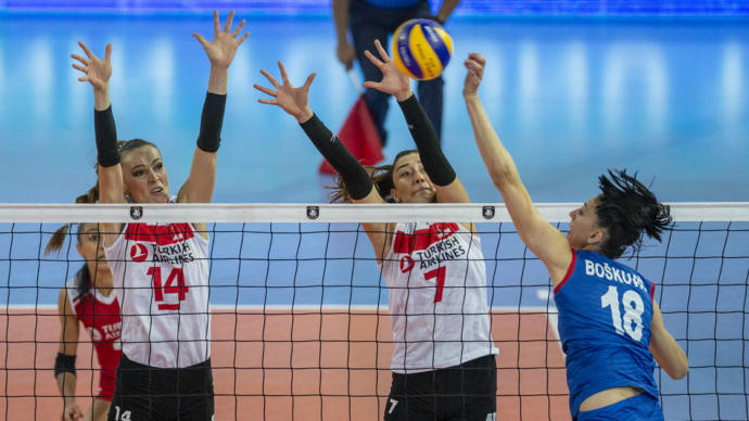 Sırbistan'a 3-2 Yenilen Filenin Sultanları Avrupa İkincisi Oldu