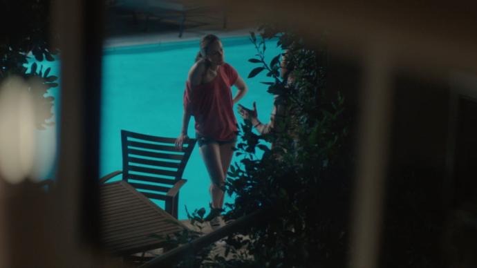 Orta Yaş Krizinde Olan Adamın Genç Kıza Olan Saplantısı: The Neighbor