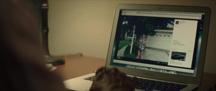 Orta Yaş Krizinde Olan Adamın Genç Kıza Olan Saplantısı: The Neighbor