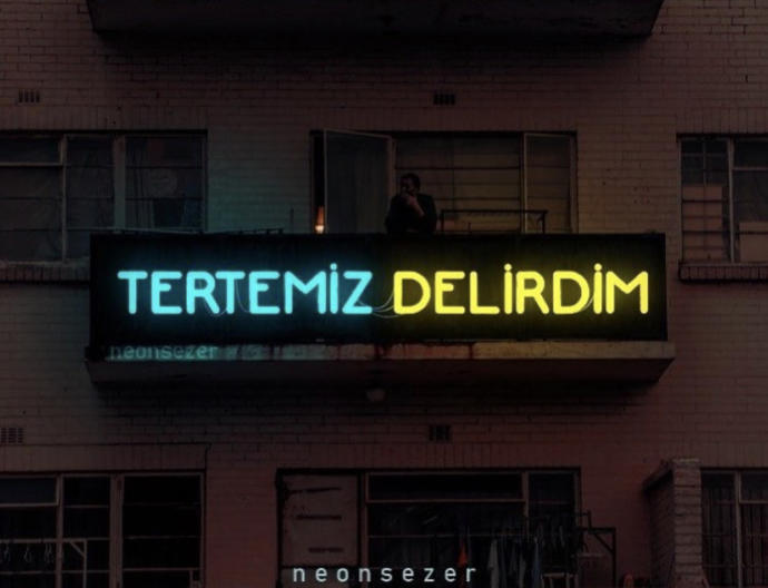 KizlarSoruyor’da Kapağa Ne Koymalıyım Diyenlere; Al Bu da Sana Kapak Olsun!