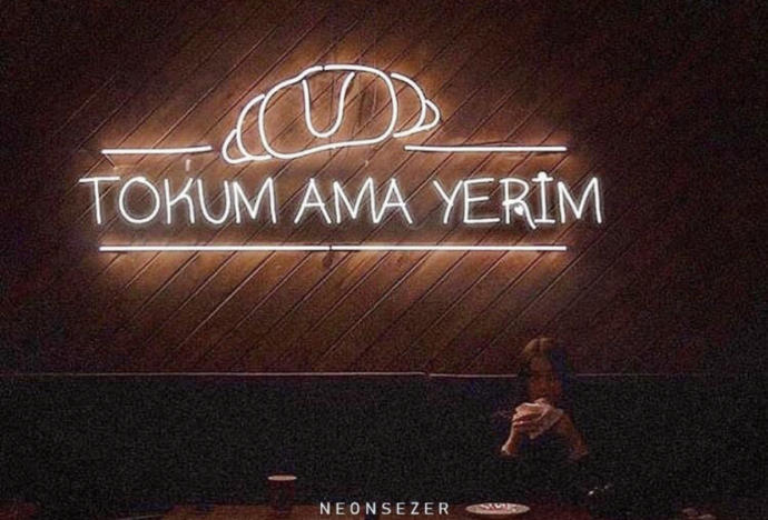 KizlarSoruyor’da Kapağa Ne Koymalıyım Diyenlere; Al Bu da Sana Kapak Olsun!