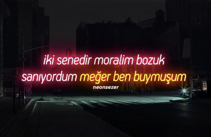 KizlarSoruyor’da Kapağa Ne Koymalıyım Diyenlere; Al Bu da Sana Kapak Olsun!