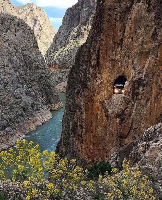 Sevgi Kokulu Yol: Mani Yolu!